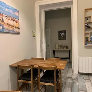  Apartman For Rent In Centre